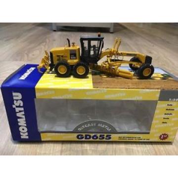 Komatsu GD655 Motor Grader