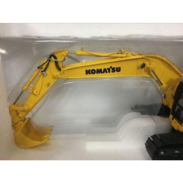 KOMATSU PC200i-10 Japanese Edition INTELLIGENT MACHINE 1/50 By Universal Hobbies