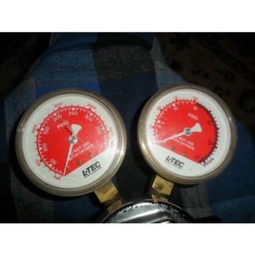 Vintage LINDE ACETYLENE GAUGES TRIMLINE R-76 15-550 &amp; L-TEC Gauges Steampunk !