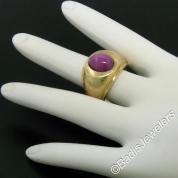 Men&#039;s Large Heavy Florentine Finished 14K Yellow Gold Bezel Linde Star Ruby Ring