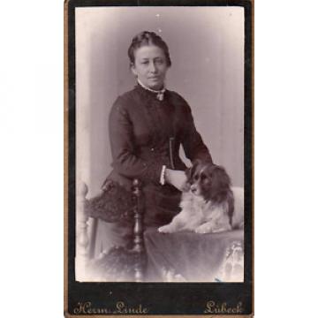 CDW4492 Carte de visite cdv Herm. Linde Lübeck, chien dog femme