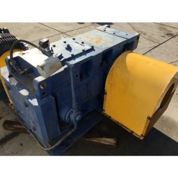 Sumitomo Paramax 9000 Gear Box PHD9080 P3 Y LRFB 355 1750 RPM 200HP REFURBISHED