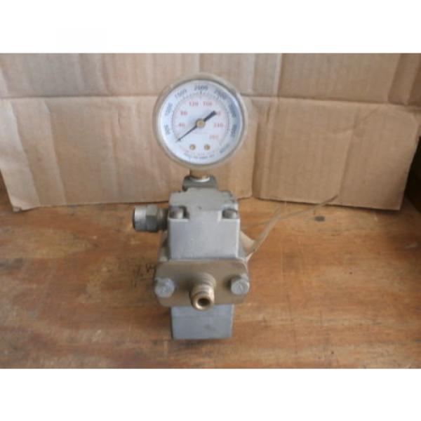 Linde R-5008 Gas Valve w/ Guage #1 image