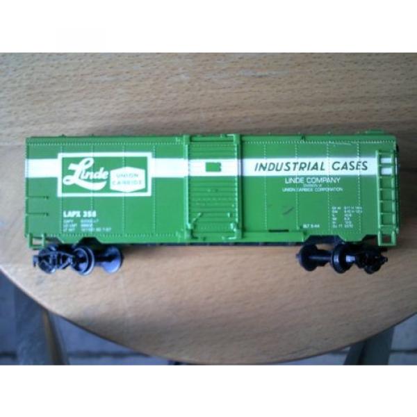 Life-Like HO Scale Linde Box Car LAPX 8475 Used Free US shipping #1 image