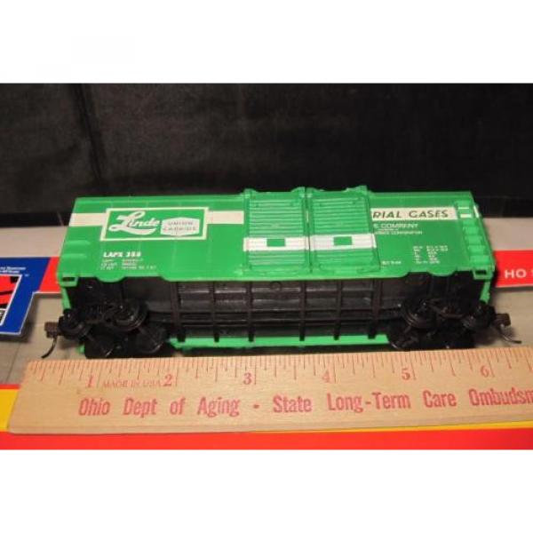 HO Scale Life-Like Linde Union Carbide 40&#039; Sliding Door Box Car LAPX #358 #5 image