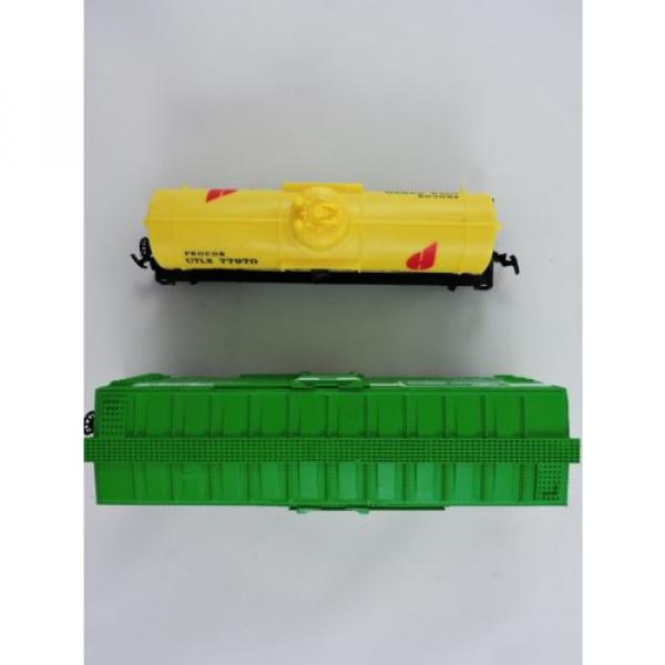 Set of 2 LIFE-LIKE 8475 Linde Box Car &amp; 8522 Hudson Tank Car HO scale train HBO #4 image