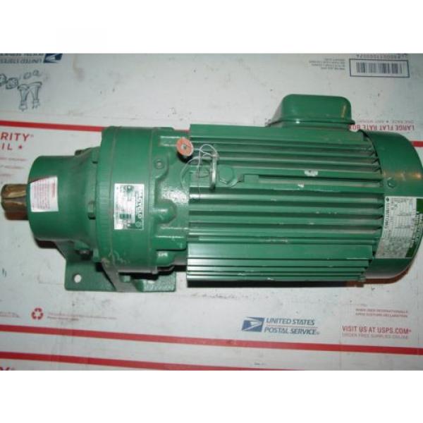 Sumitomo SM-Cyclo HM3100 1-1/2 hp 3ph Electric Motor 17:1 ratio 1-1/8#034; output #1 image