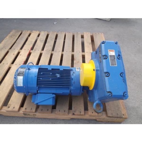 SUMITOMO EHYM3-B6125YA-AVY3-B-123 GEARMOTOR, RATIO 123, 3 HP MOTOR, 1760/140 RPM #1 image