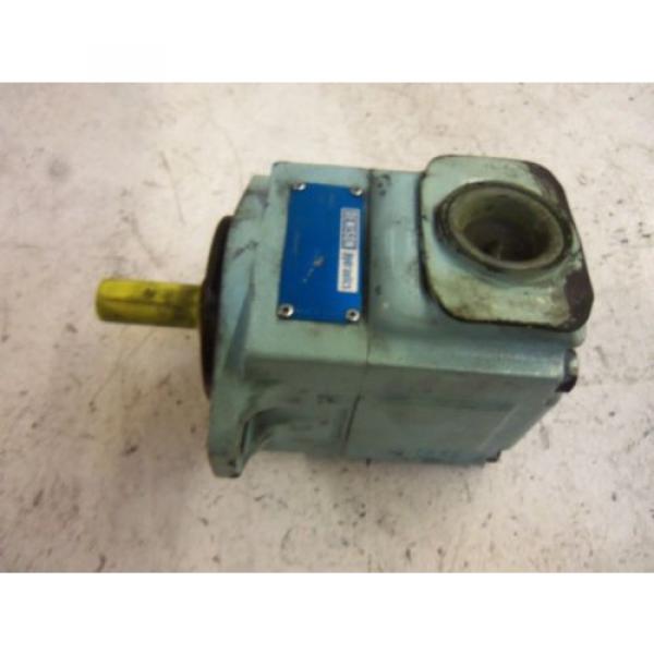 DENISON T6C-017-11-00-B1 MOTOR USED #1 image