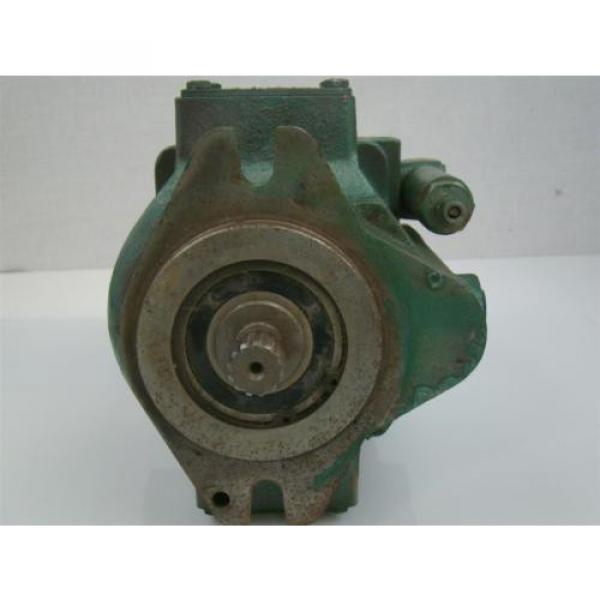 PARKER HYDRAULIC PUMP  .85&#034; SHAFT PVP4830B2L11 #2 image